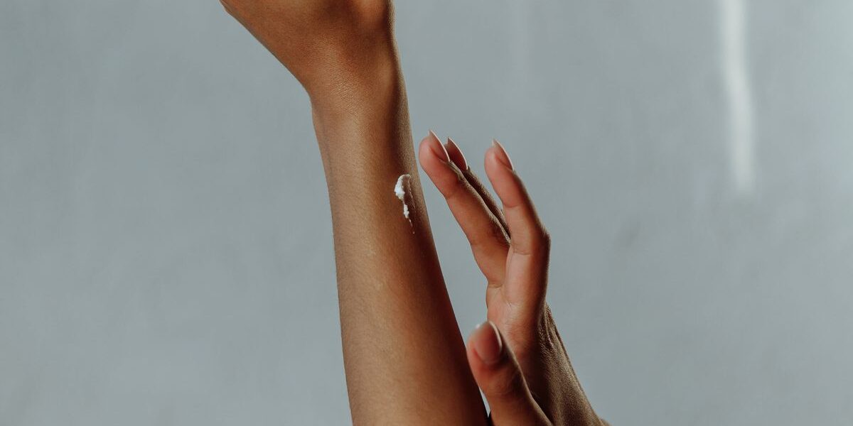 Секреты красоты звезд: Как знаменитости достигают безупречного вида