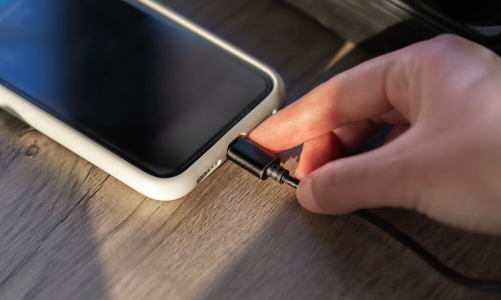 Продлите жизнь батареи смартфона: секреты, о которых не догадываются даже опытные пользователи