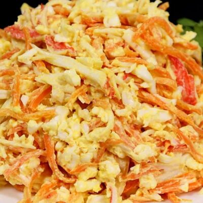 Роскошный салат из доступных продуктов: секрет дорогого вкуса, который удивит всех