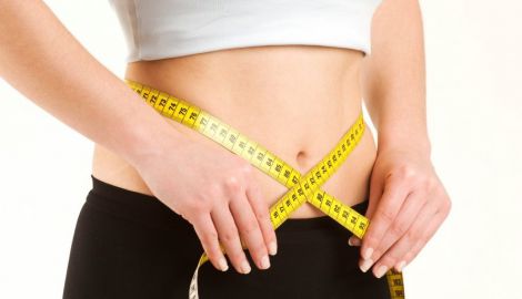 Когда женщины набирают вес: причины и возрастные особенности