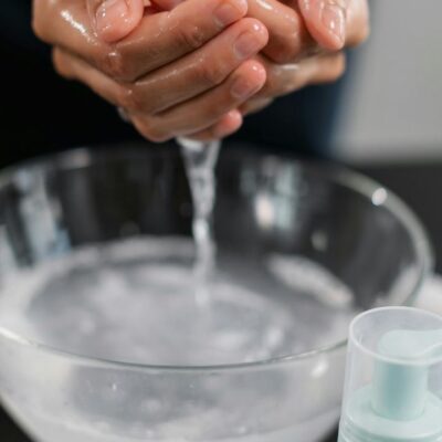 Альтернативы водопроводной воде для умывания: секреты красоты звезд