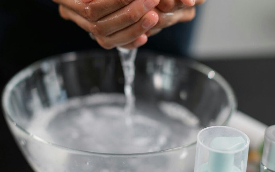 Альтернативы водопроводной воде для умывания: секреты красоты звезд