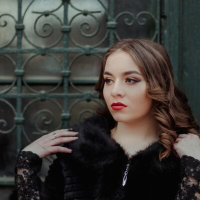 Макияж, который стройнит: секреты и ошибки, делающие лицо полнее