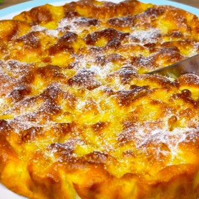 Яблочный пирог: 5-звездочный рецепт для вашего стола (даже если яблок всего три)