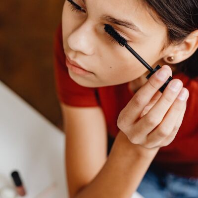 Секреты идеальных ресниц: как накрасить тушью без комочков