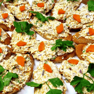 Секрет идеальной намазки: вкуснее сырной, готовится за минуты!