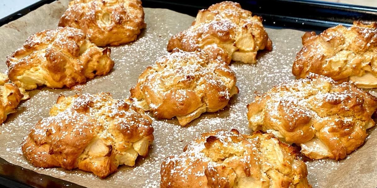 Легкая яблочная шарлотка: домашний рецепт, который покорит всех