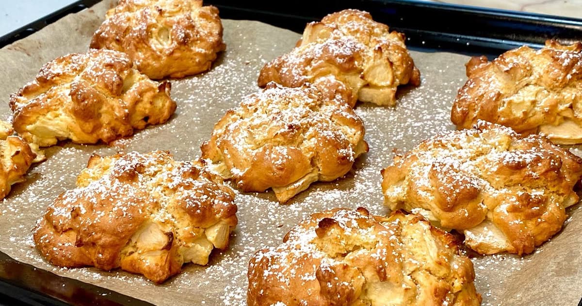 Легкая яблочная шарлотка: домашний рецепт, который покорит всех