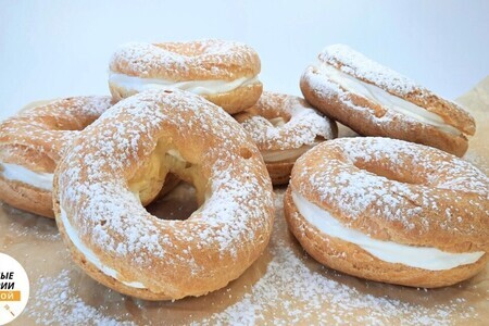 Нежные заварные кольца с творожным кремом: рецепт для домашней выпечки