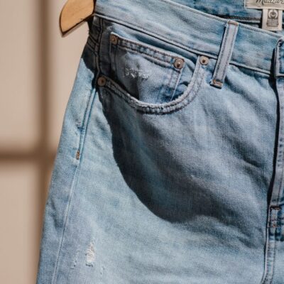 Как продлить жизнь любимым джинсам: секреты ухода для стильных женщин