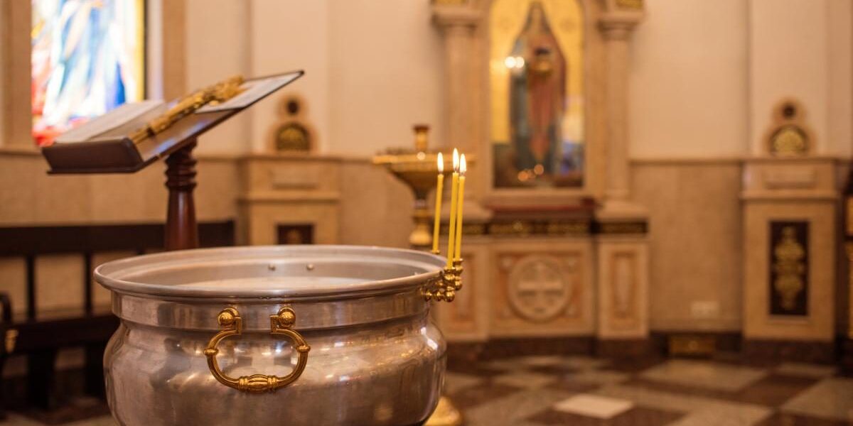 Крещение ребенка: полное руководство для мамы – от подготовки до праздника
