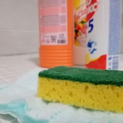 Неочевидные лайфхаки с кухонной губкой для идеального порядка в доме