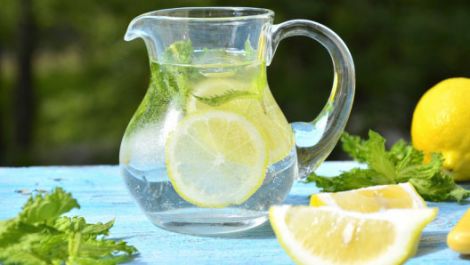 Натуральный уход за кожей: секреты лимонной маски для сияющего лица