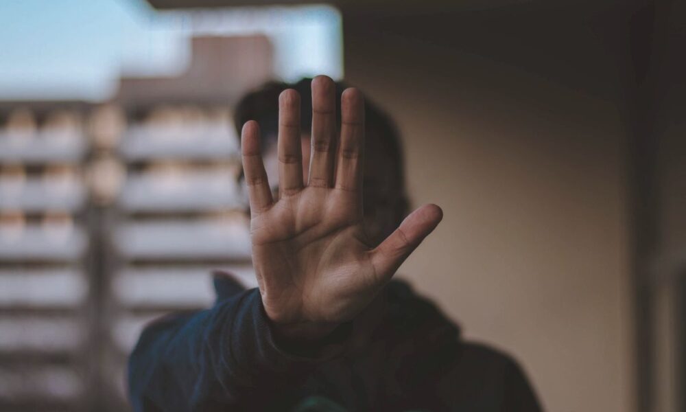 Как пробудить в мужчине страсть: 4 фразы, которые заставят его желать вас