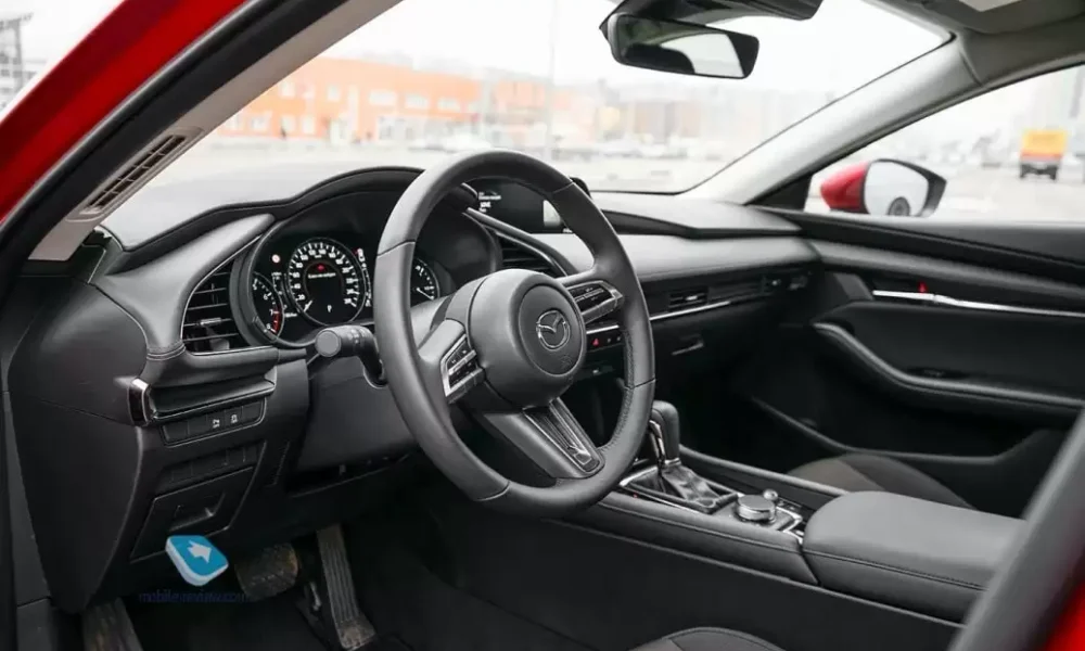 Лучшие первые авто для девушек: 4 доступные и надежные модели