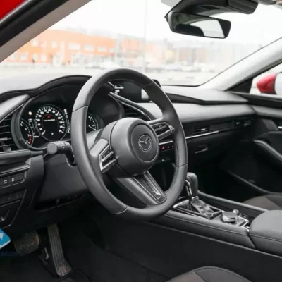 Лучшие первые авто для девушек: 4 доступные и надежные модели