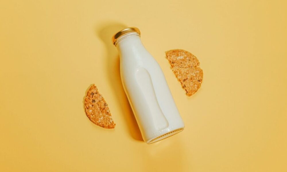 Как продлить свежесть молока: секреты хранения и лайфхаки