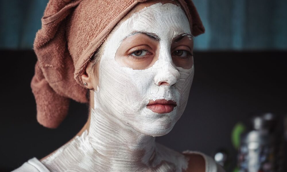 Осенний уход за кожей: 5 секретов красоты для женщин