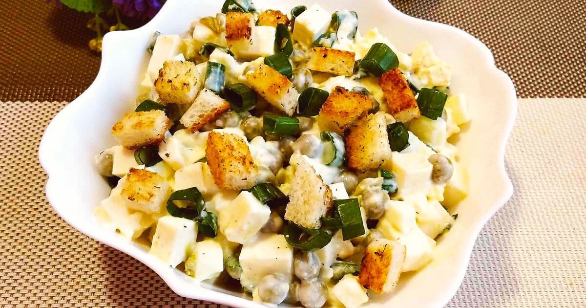 Салат "Зимняя свежесть": легкий, вкусный и экономный рецепт на весь сезон