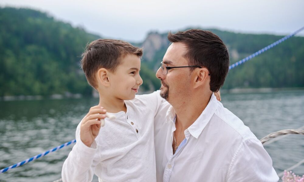 Как защитить ребенка от негативного влияния бывшего партнера: советы психолога