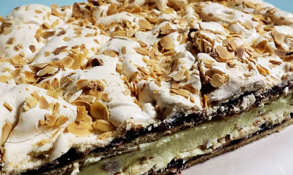 Быстрый и вкусный пляцок "Пани Валевская": рецепт, который покорит вас с первого кусочка