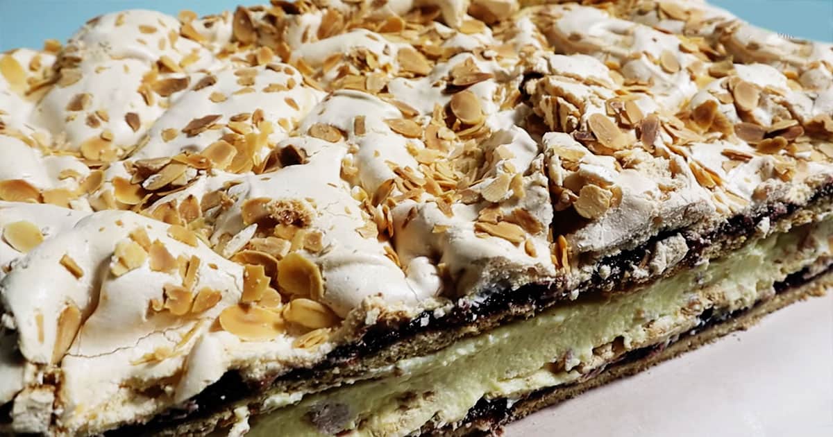 Быстрый и вкусный пляцок "Пани Валевская": рецепт, который покорит вас с первого кусочка