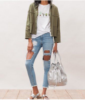 Модные рваные джинсы: стильный образ или жертва красоты?