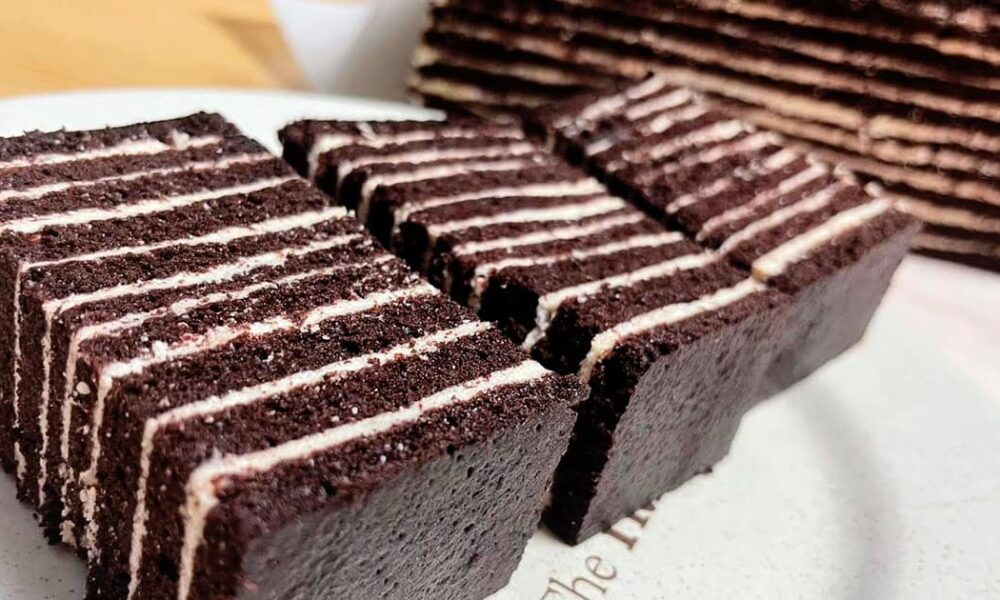 Легкий торт "Спартак": быстрый рецепт без раскатки коржей