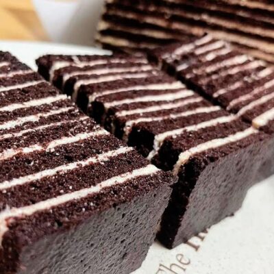 Легкий торт "Спартак": быстрый рецепт без раскатки коржей