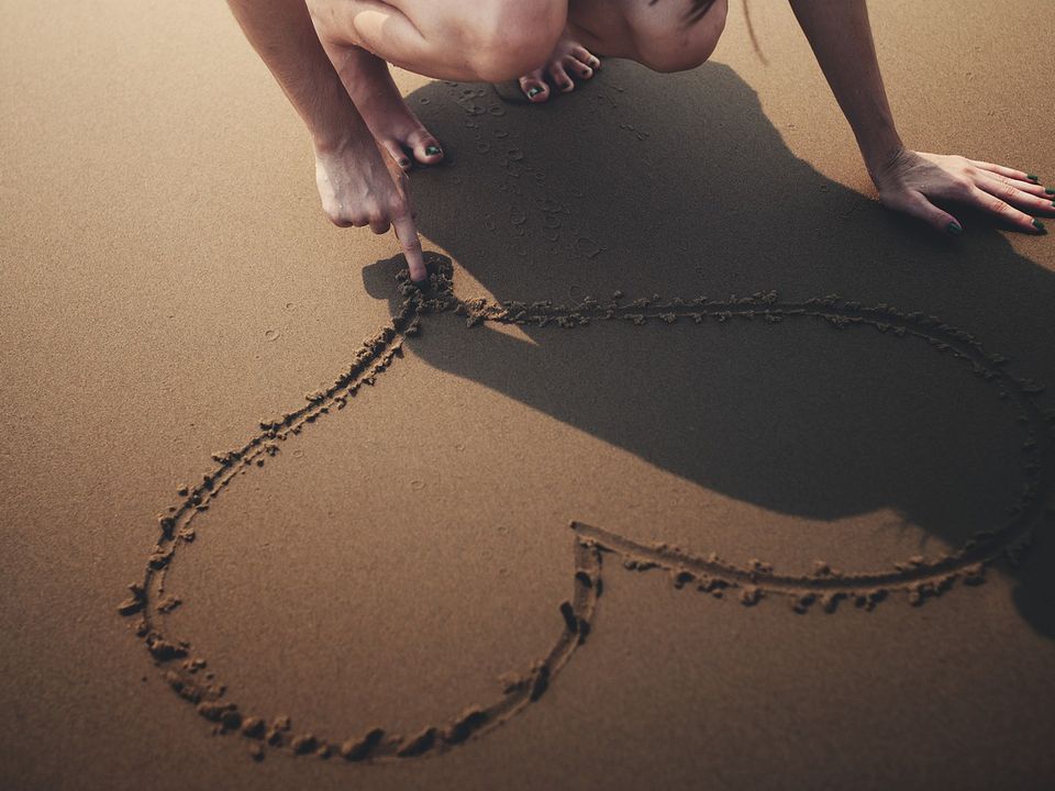 Что действительно ценят женщины после 40 в отношениях: психология и ожидания