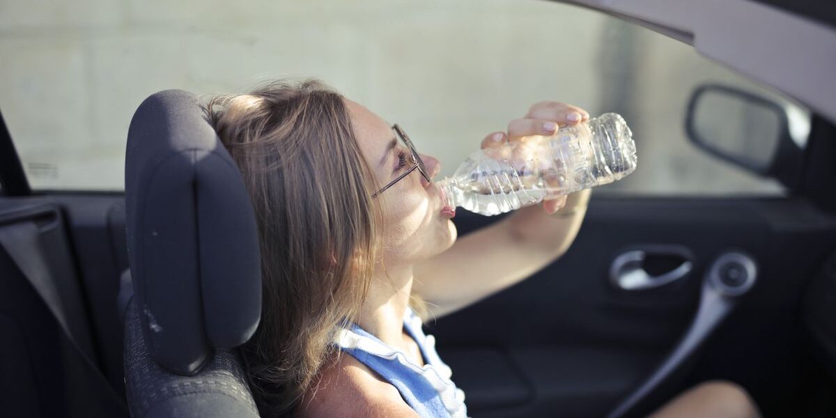 Секреты звезд: как звезды справляются с потом в жару без вреда для здоровья