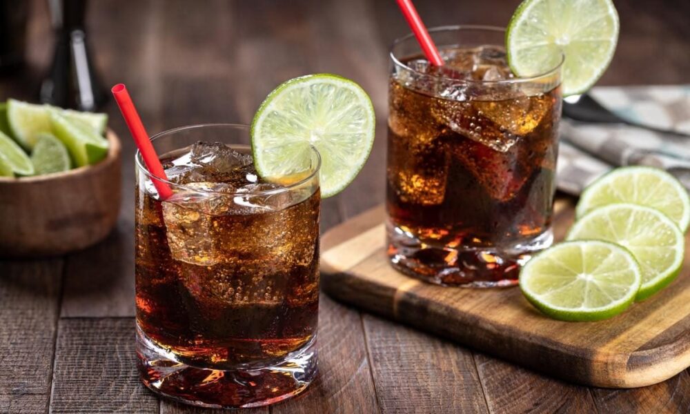 Ром: как выбрать, пить и чем закусить, чтобы угодить себе