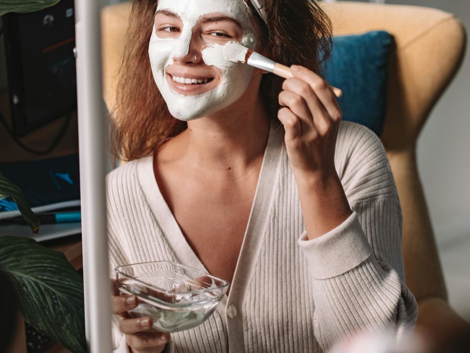 Влияет ли жирная кожа на возрастные изменения: мнение экспертов