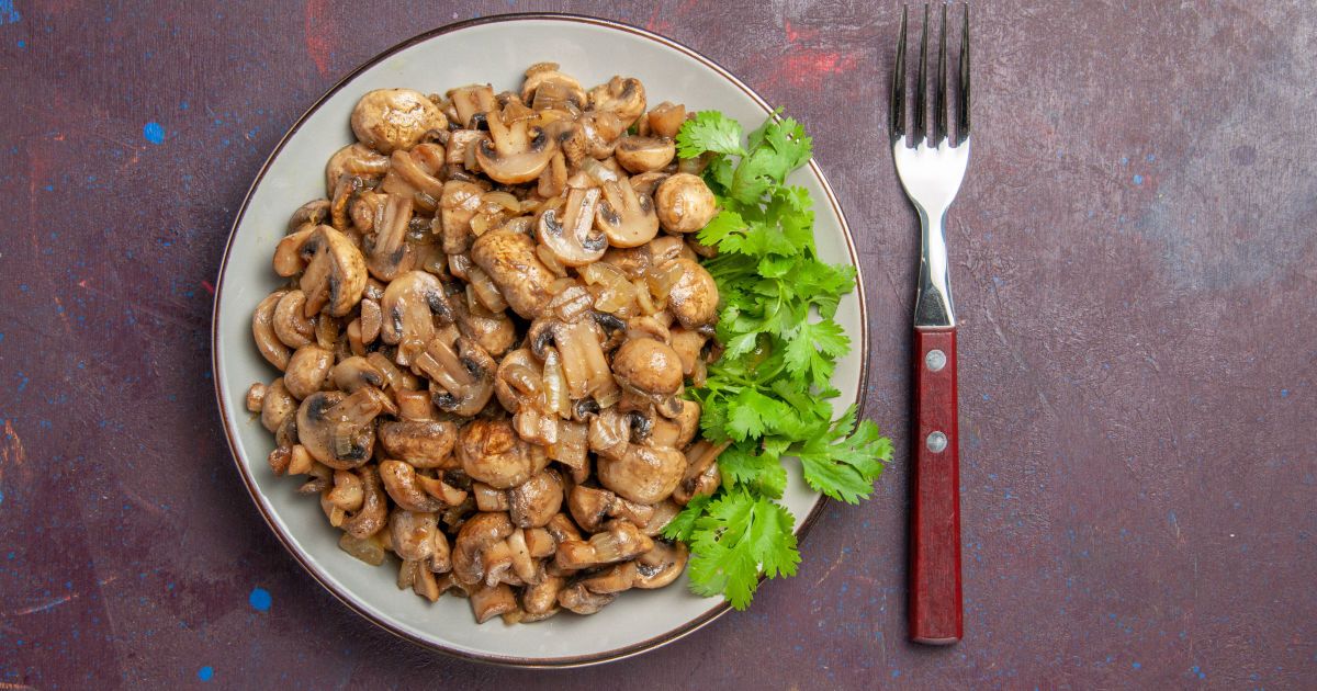 Секреты идеальных жареных грибов с луком: избегаем распространенных ошибок