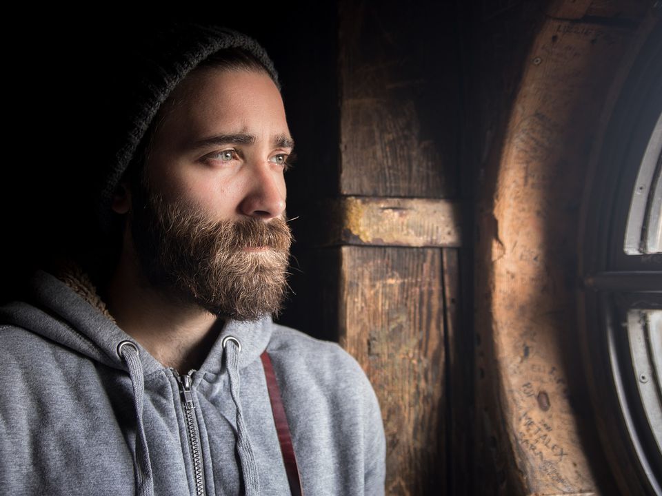 Почему некоторые люди остаются недостижимыми: психологические причины