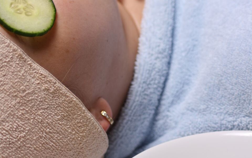 Огуречный компресс для лица: секрет молодости и свежести кожи