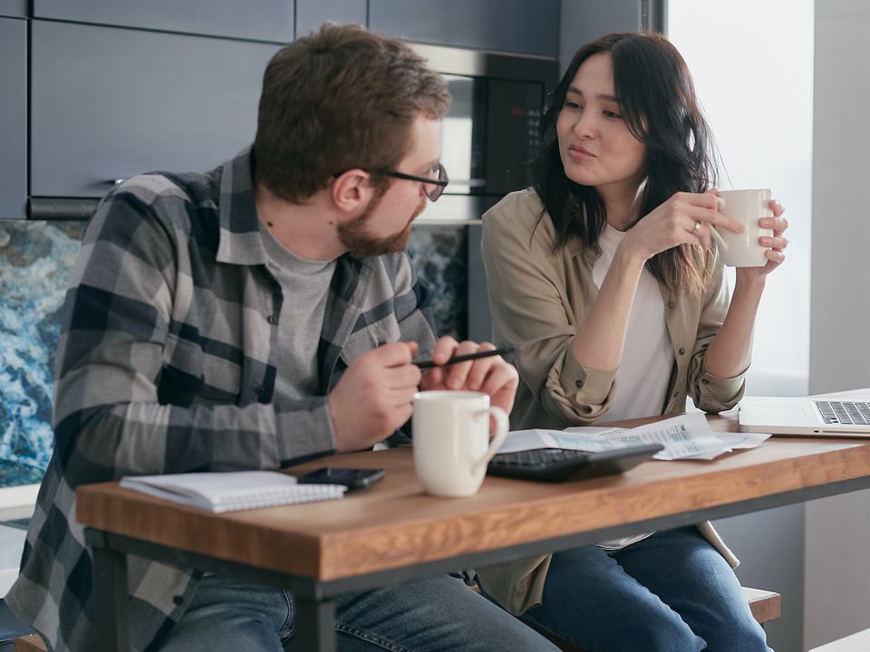 Опасные слова: какие фразы разрушают отношения и как их избежать