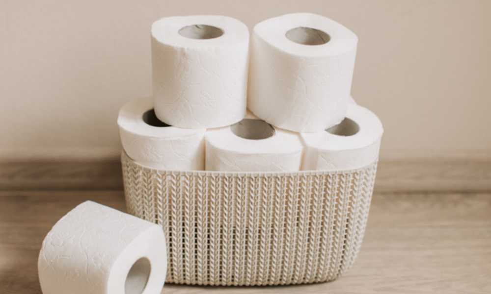 Советские дачи: чем пользовались вместо туалетной бумаги и другие секреты быта