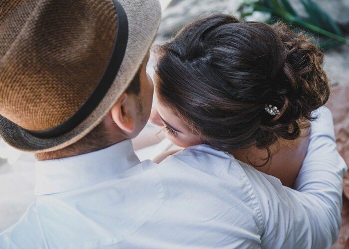 Почему недоступные мужчины кажутся нам такими желанными: научное объяснение