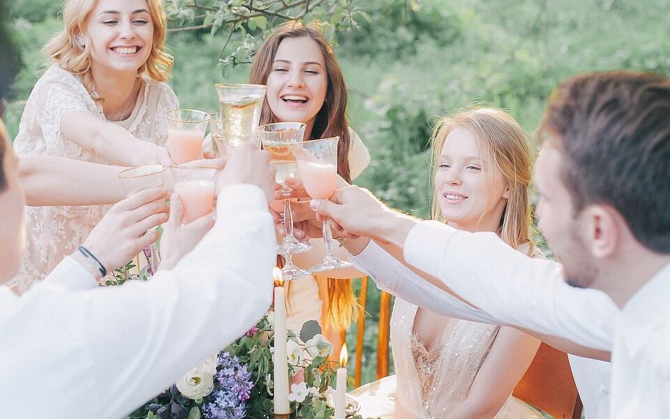 Почему умные женщины с годами сокращают круг общения: секреты психологического комфорта