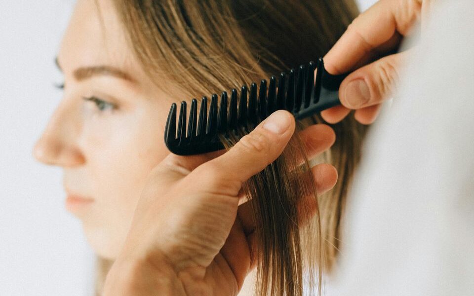 Кератиновое выпрямление волос: секреты красоты звезд или развод для кошелька?