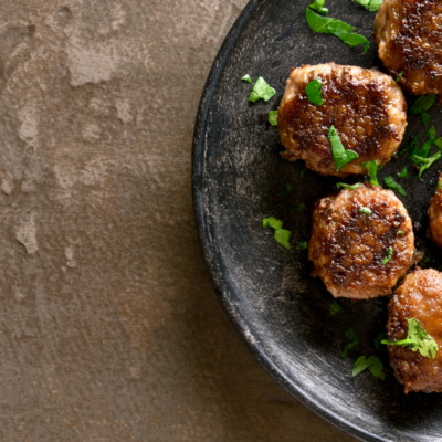 Секреты сочного фарша: чего избегать, чтобы котлеты не получились жесткими