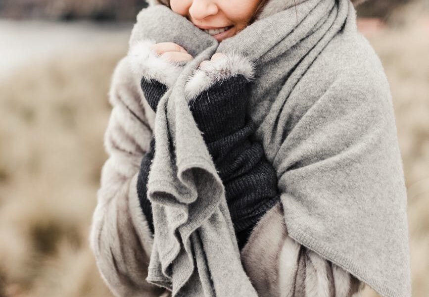 Секреты звезд: развеиваем мифы о верхней одежде и выбираем идеальное пальто или пуховик