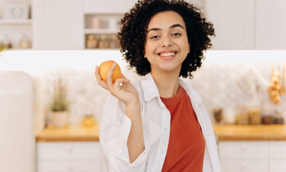 6 секретов крепких и здоровых ногтей от звезд: что поможет и вам