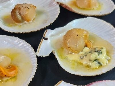 Нежные морские гребешки: рецепт запекания в духовке