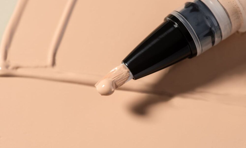 Лайфхаки с консилером: неочевидные приемы для идеального образа