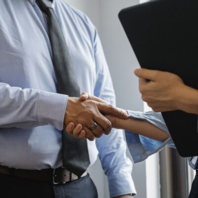 Как сохранить отношения, если в них появилась другая женщина