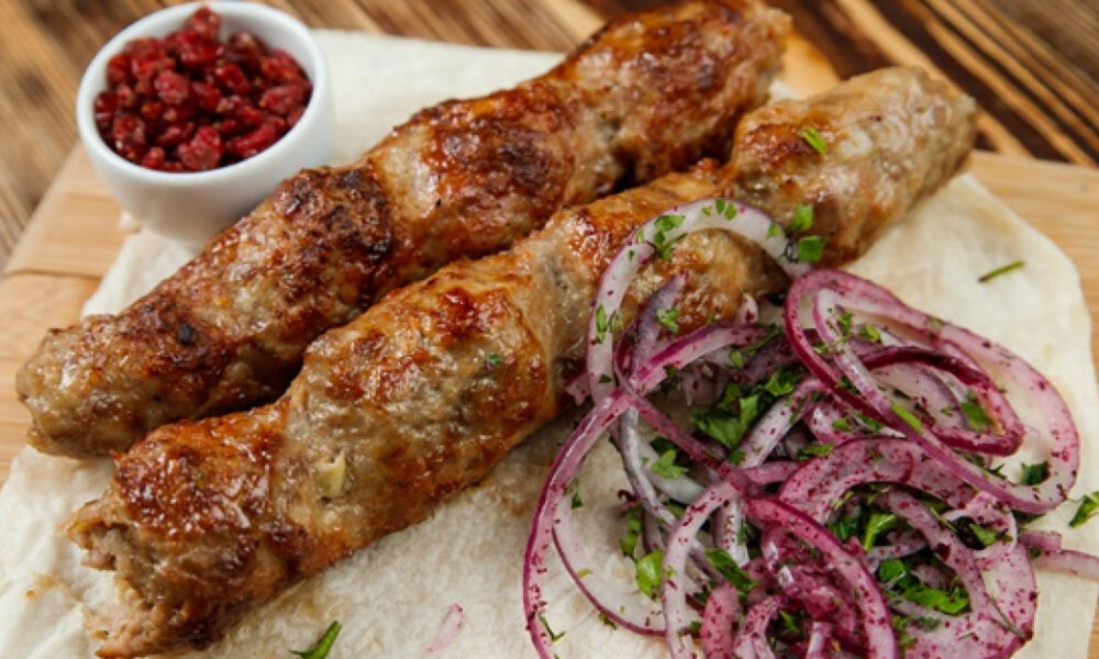 Рецепт Люля-кебаб: сочная мясная радость на вашем столе