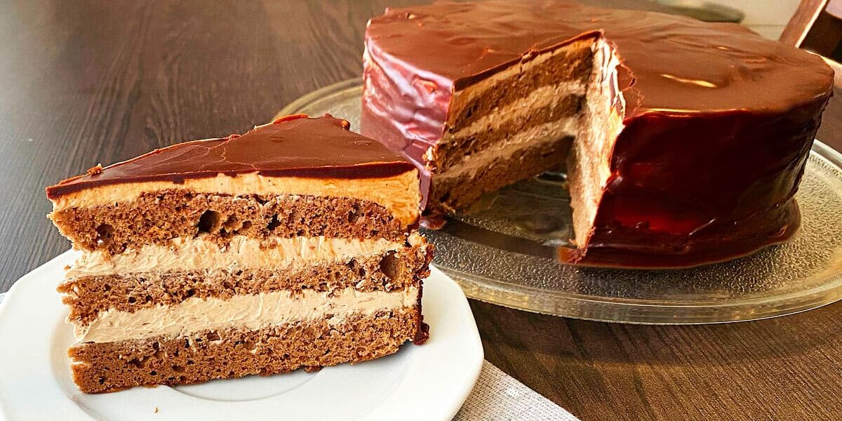 Простой рецепт торта «Прага»: любимый десерт мужа, который легко приготовить