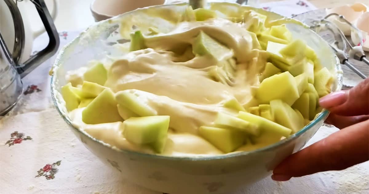 Идеальная шарлотка: проверенный рецепт яблочного пирога для каждой хозяйки